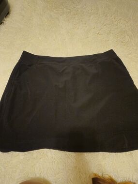 Women's Black Midi Skirt with Stretch Waist